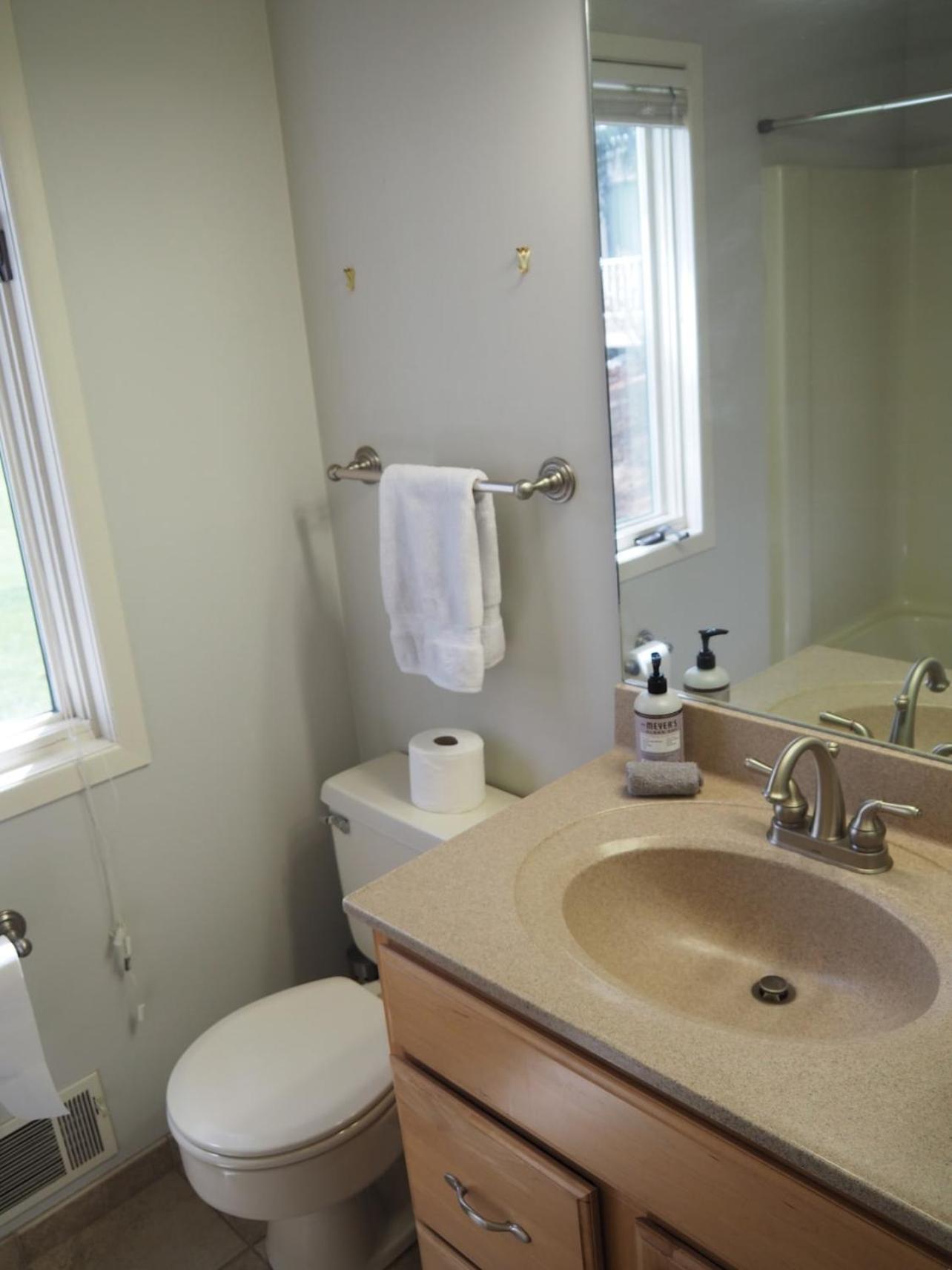 Villa The Grand Getaway - Gorgeous And Great Location! Traverse City Esterno foto
