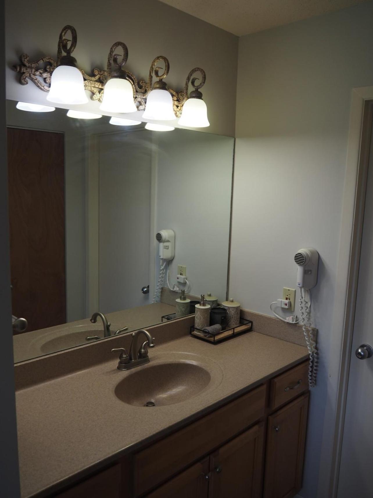 Villa The Grand Getaway - Gorgeous And Great Location! Traverse City Esterno foto